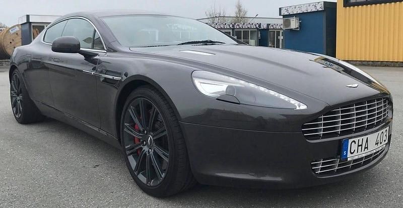 Begagnad Aston Martin Rapide 476 HK (350 kW) 2010 Grå Sedan