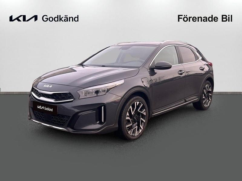 Dark penta metallic Begagnad 2022 Kia XCeed SUV | 235 000 kr (Lite dyr) - Bild 1/4