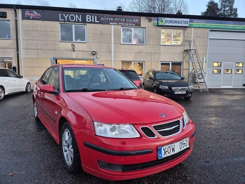 Röd Begagnad 2006 Saab 9-3 Vector Sedan | 19 900 kr (Superpris) - Bild 1/4