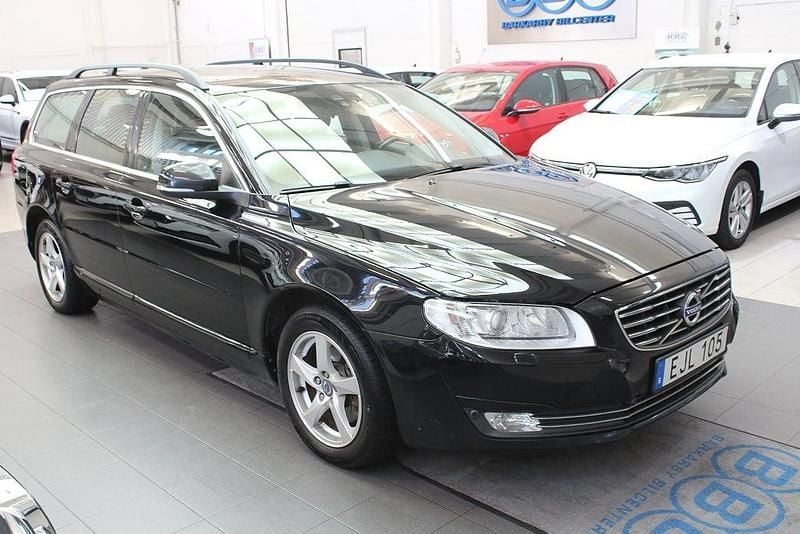 Begagnad Volvo V70 Momentum 181 HK (133 kW) 2014 Svart Kombi