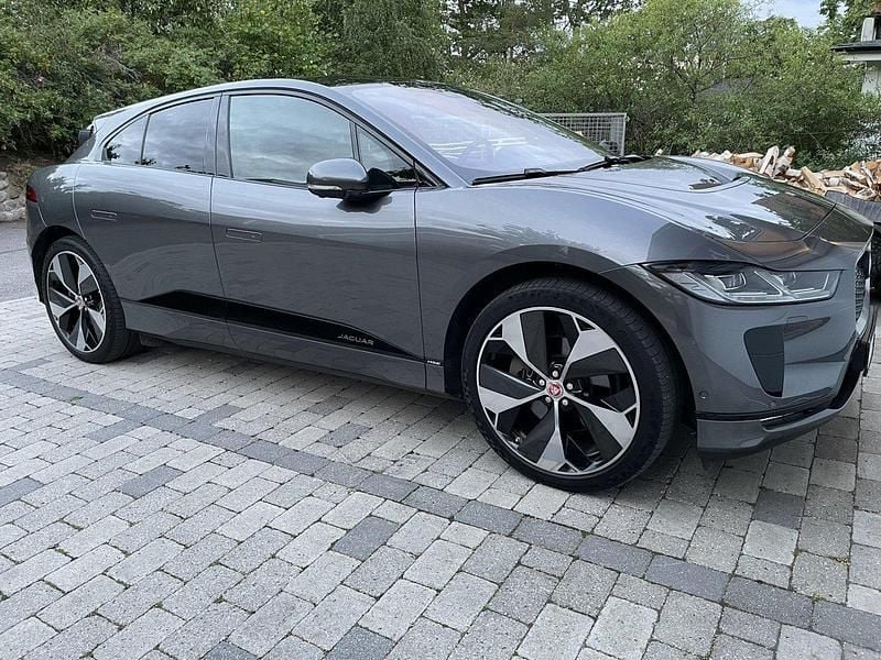 Grå Begagnad 2019 Jaguar I-Pace SUV | 319 000 kr - Bild 1/4