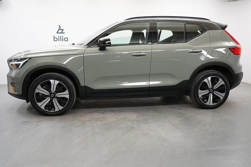 Begagnad Volvo XC40 Core 185 kW (252 HK) 2022 Grön SUV