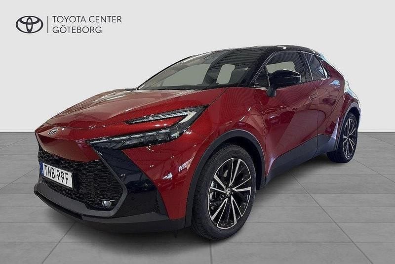 Röd Begagnad 2024 Toyota C-HR Executive SUV | 449 900 kr (Marknadspris) - Bild 1/3