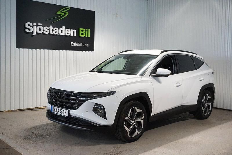 Vit Begagnad 2022 Hyundai Tucson Advanced SUV | 298 900 kr (Marknadspris) - Bild 1/4