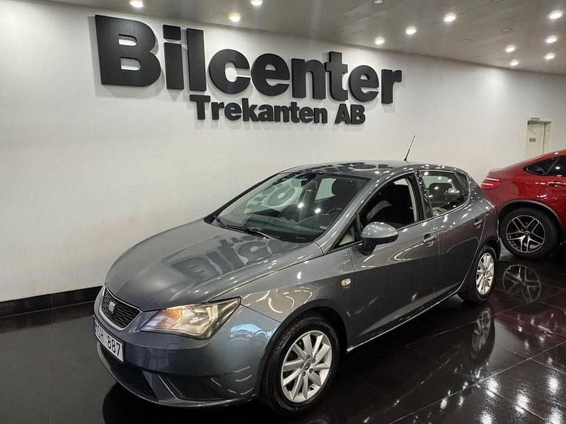 Mörkgrå Begagnad 2012 Seat Ibiza Style Halvkombi | 64 900 kr (Dyr) - Bild 1/4