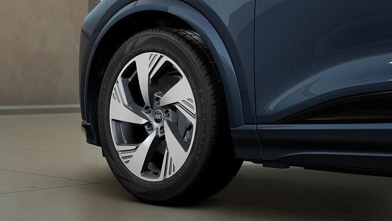 Ny Audi Q6 Sportback e-tron S-Line 185 kW (252 HK) 2025 Blå (plasmablå metallic) SUV