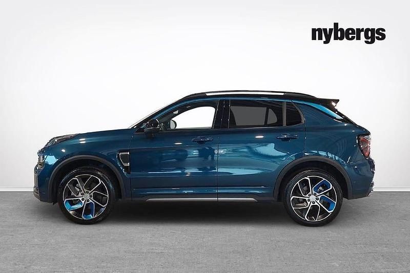 Begagnad Lynk & Co 01 264 HK (194 kW) 2023 Blå SUV