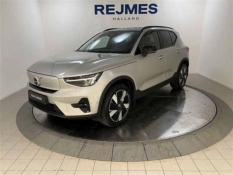 Silver Begagnad 2025 Volvo EX40 Plus SUV | 489 500 kr (Marknadspris) - Bild 1/4