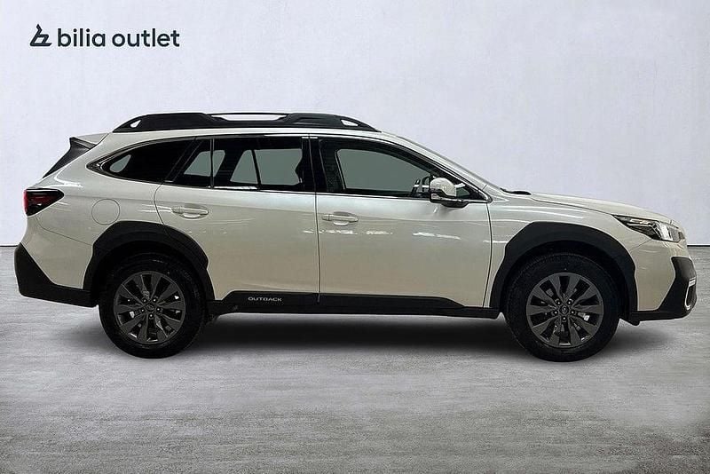 Begagnad Subaru Outback 169 HK (124 kW) 2023 Vit Kombi
