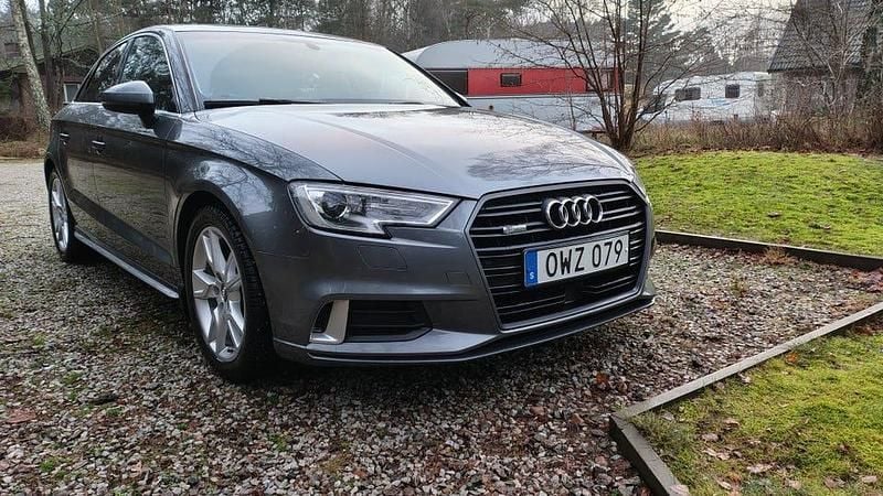 Metallic Begagnad 2018 Audi A3 Sedan | 167 500 kr (Marknadspris) - Bild 1/4