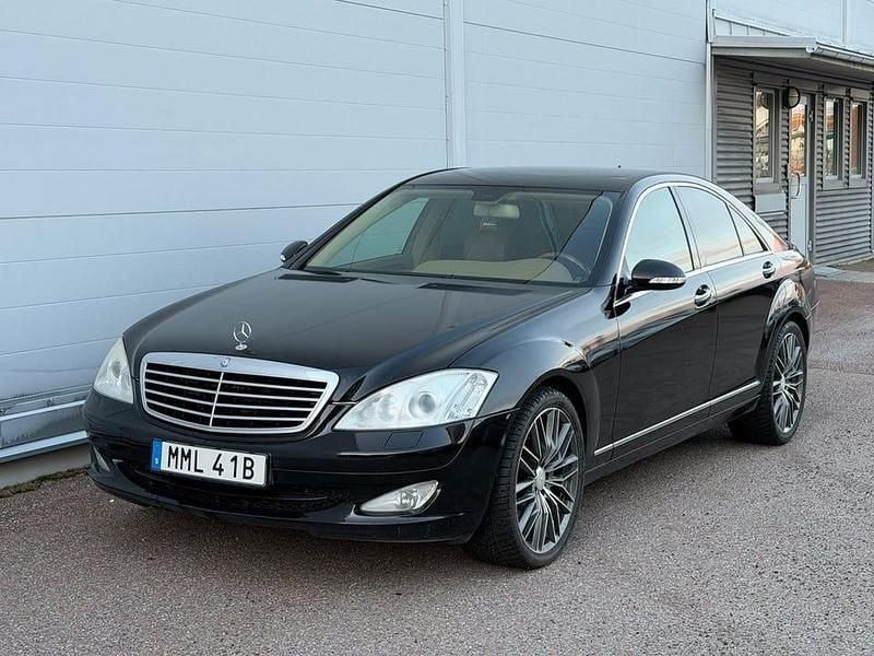 Begagnad Mercedes S320 235 HK (172 kW) 2008 Grå Sedan