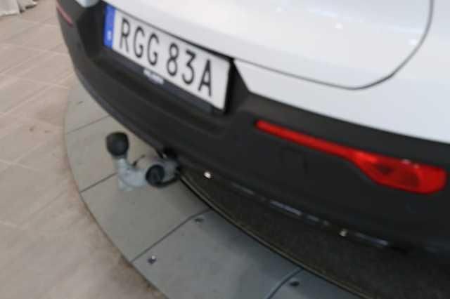 Begagnad Volvo EX40 Ultra 188 kW (256 HK) 2024 Vit SUV