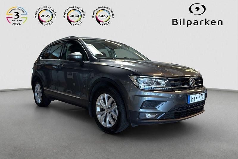 Grå Begagnad 2019 VW Tiguan SUV | 229 990 kr (Marknadspris) - Bild 1/4