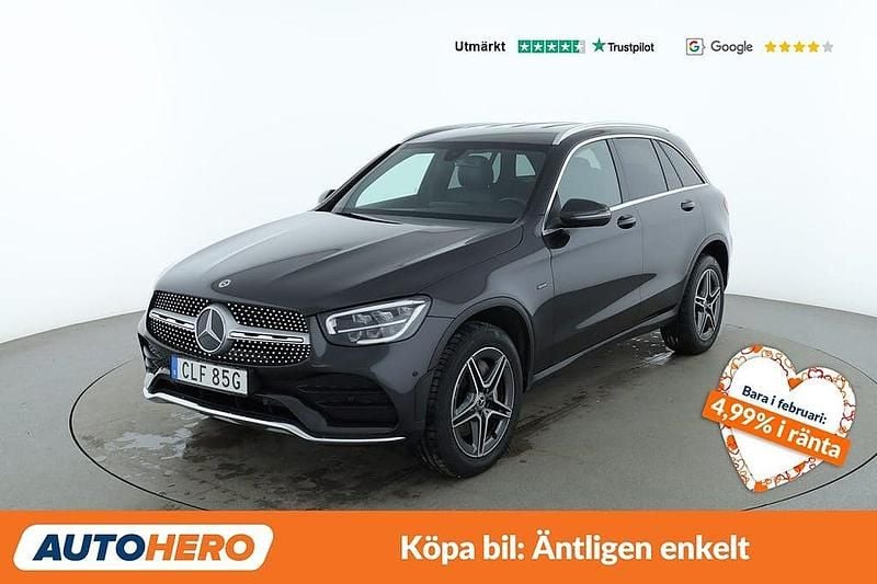 Begagnad Mercedes GLC300e AMG line 310 HK (228 kW) 2021 Grå SUV