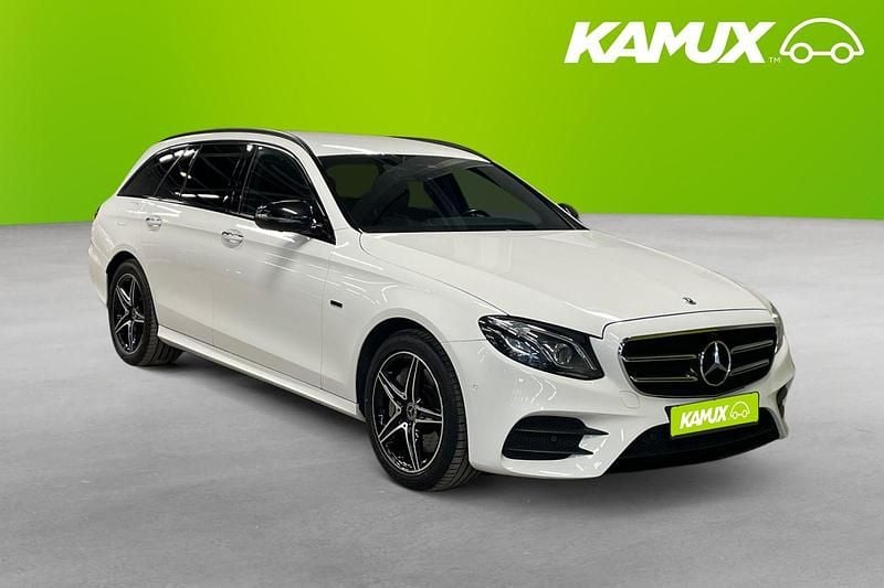 Vit Begagnad 2020 Mercedes E300 | 329 700 kr (Marknadspris) - Bild 1/3