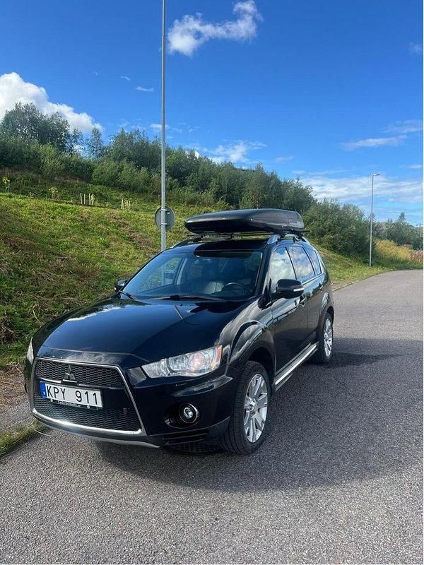 Svart Begagnad 2010 Mitsubishi Outlander SUV | 75 000 kr - Bild 1/4