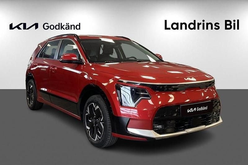 Begagnad Kia e-Niro 150 kW (204 HK) 2022 Röd SUV