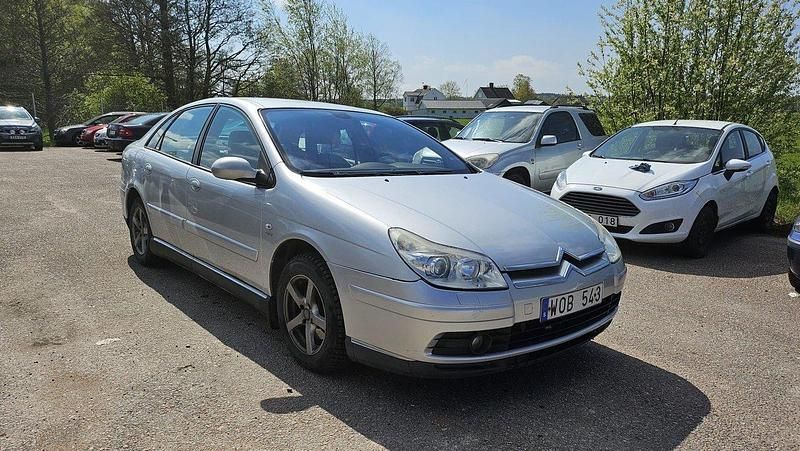 Silver Begagnad 2005 Citroën C5 Halvkombi | 29 900 kr (Marknadspris) - Bild 1/4