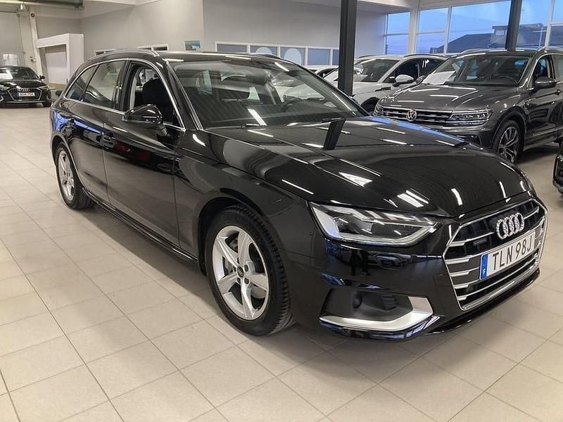 Begagnad Audi A4 Proline 204 HK (150 kW) 2023 Svart Kombi