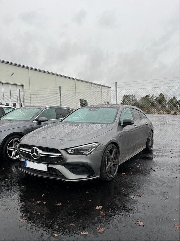 Begagnad 2020 Mercedes CLA35 AMG AMG Kombi | 365 000 kr (Superpris) - Bild 1/3