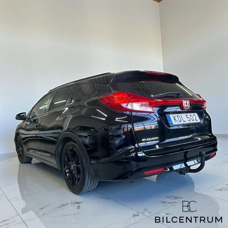 Begagnad Honda Civic 120 HK (88 kW) 2015 Svart