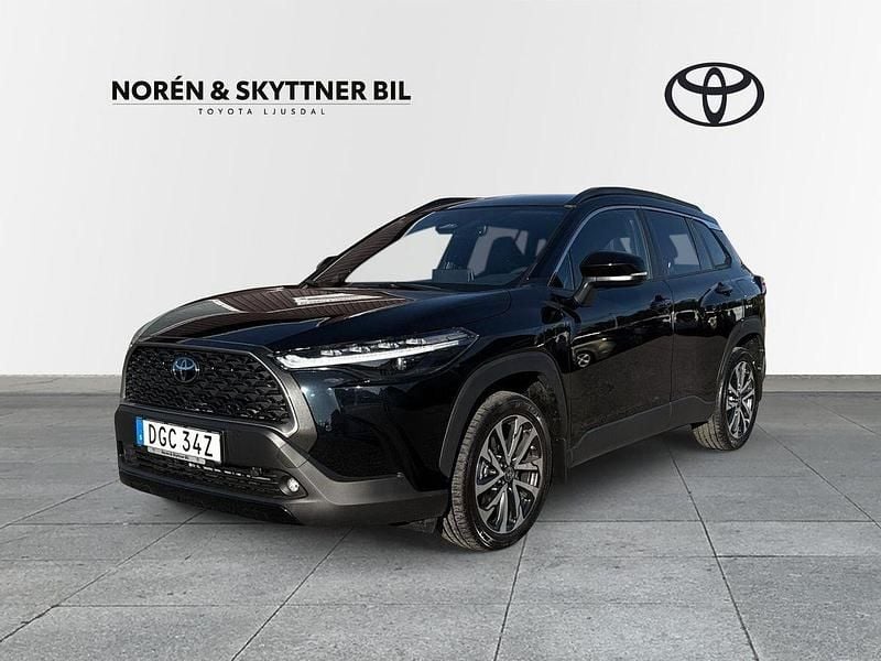 Svart Begagnad 2024 Toyota Corolla Cross Executive SUV | 449 000 kr (Lite dyr) - Bild 1/4