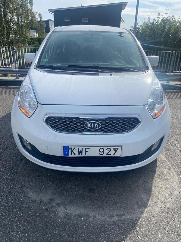 Vit Begagnad 2010 Kia Venga Comfort Halvkombi | 63 000 kr (Lite dyr) - Bild 1/4