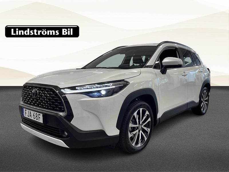 Vit Begagnad 2024 Toyota Corolla Cross Executive SUV | 419 000 kr (Lite dyr) - Bild 1/3