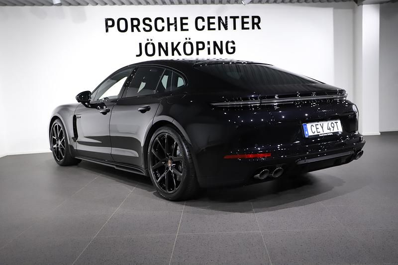 Ny Porsche Panamera 4S 2026 Svart Sedan