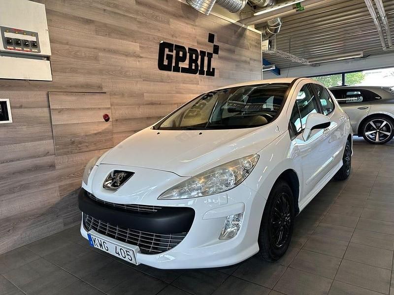 Vit Begagnad 2010 Peugeot 308 Halvkombi | 28 900 kr (Marknadspris) - Bild 1/4