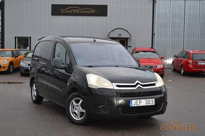 Svart Begagnad 2009 Citroën Berlingo Minibuss | 37 900 kr (Marknadspris) - Bild 1/4