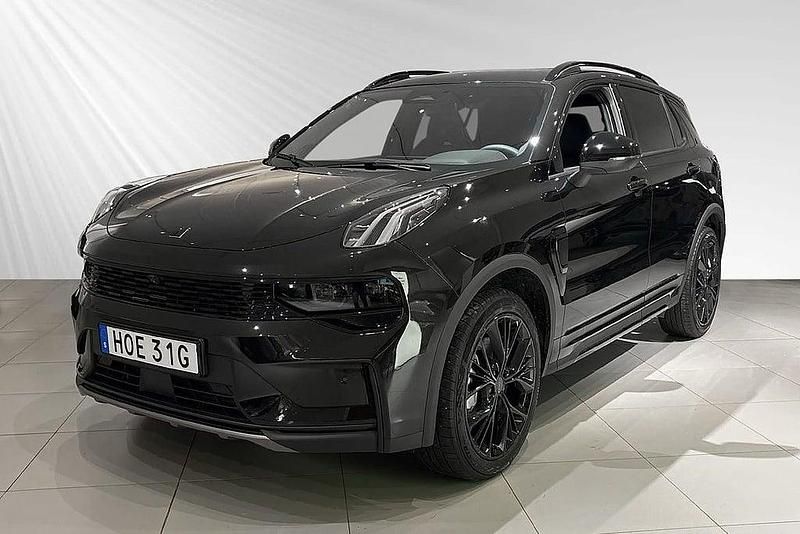 Svart Begagnad 2024 Lynk & Co 01 SUV | 457 900 kr - Bild 1/3