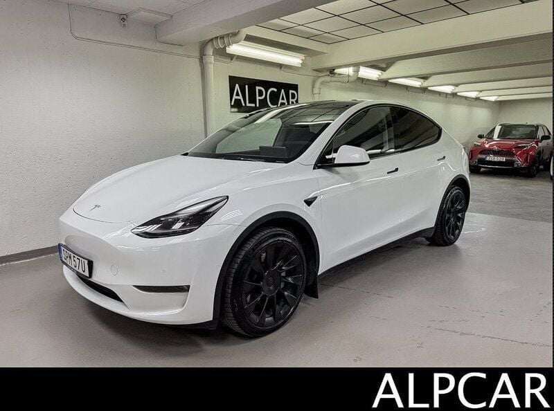 Vit Begagnad 2022 Tesla Model Y Long Range SUV | 339 900 kr - Bild 1/4
