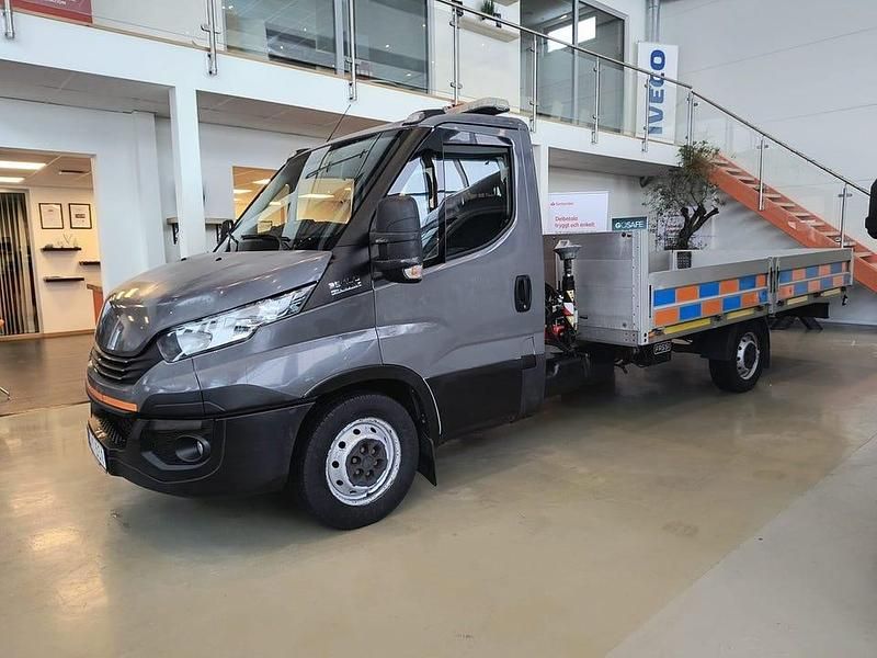 Begagnad Iveco Daily 156 HK (114 kW) 2019 Vit