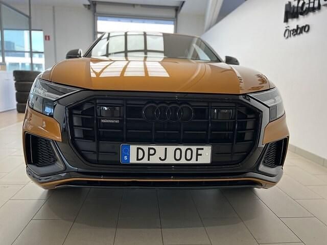 Begagnad Audi Q8 S-Line 286 HK (210 kW) 2022 Drakorange metallic SUV