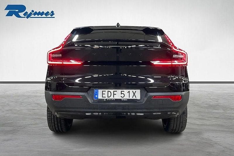 Begagnad Volvo EC40 Plus 325 kW (442 HK) 2024 Svart SUV