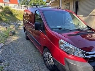 Röd Begagnad 2014 Citroën Jumpy Minibuss | 54 000 kr (Bra pris) - Bild 1/4