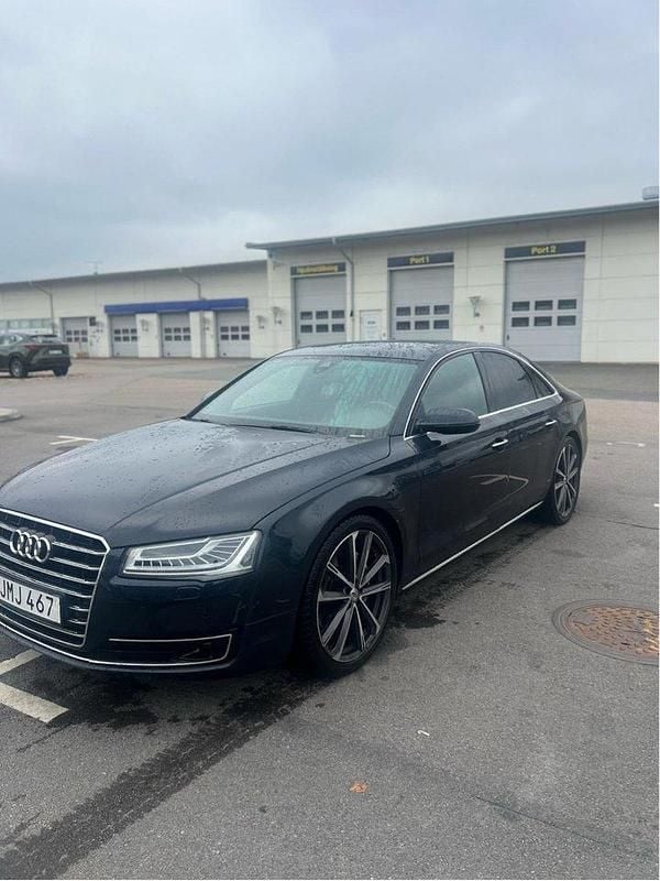 Blå Begagnad 2014 Audi A8 Comfort Sedan | 215 000 kr (Superpris) - Bild 1/4