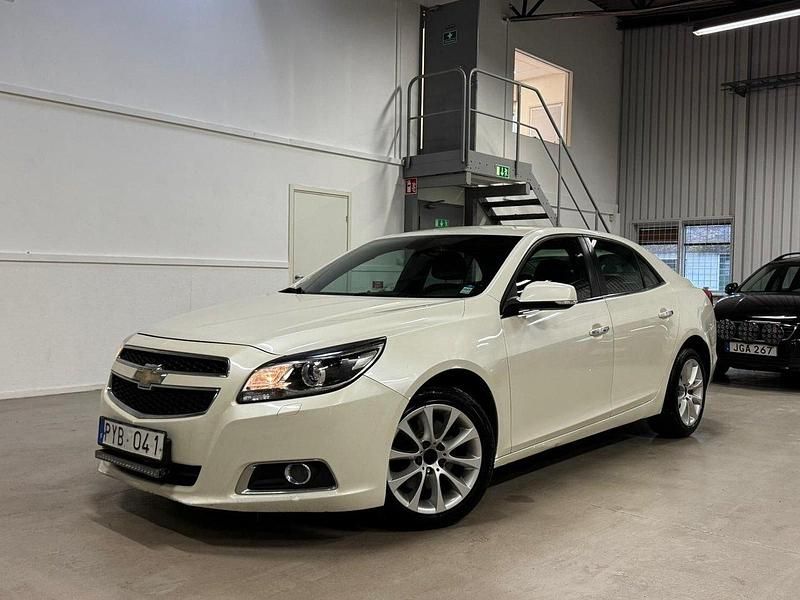 Vit Begagnad 2012 Chevrolet Malibu Sedan | 49 900 kr - Bild 1/4