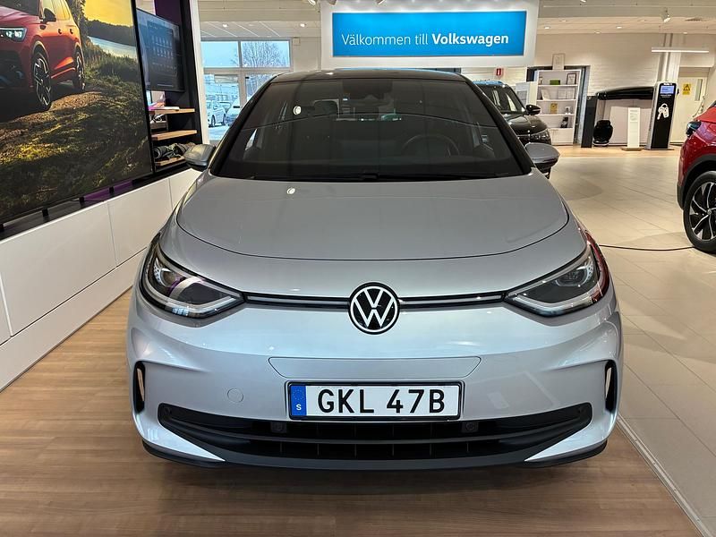 Ny VW ID.3 Pro Performance 239 kW (326 HK) 2026 Silver Halvkombi