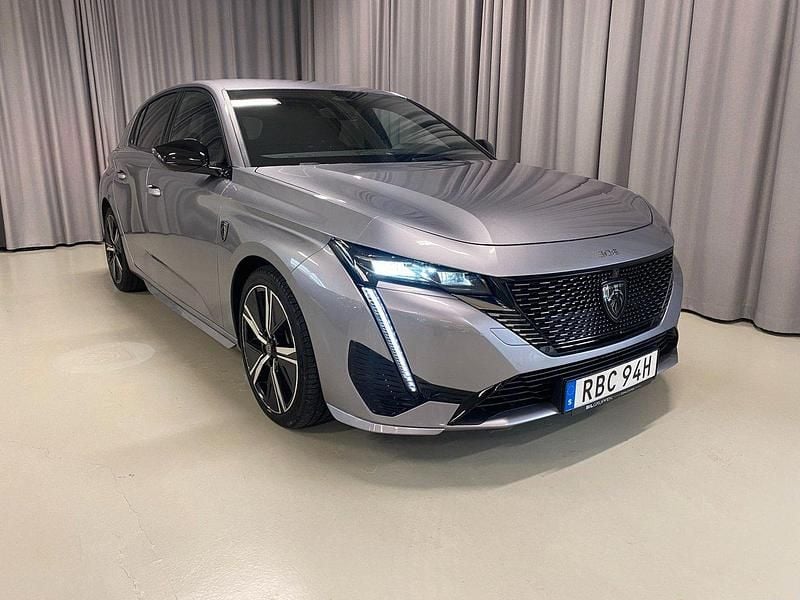 Grå Begagnad 2024 Peugeot 308 GTi Halvkombi | 244 900 kr (Superpris) - Bild 1/3