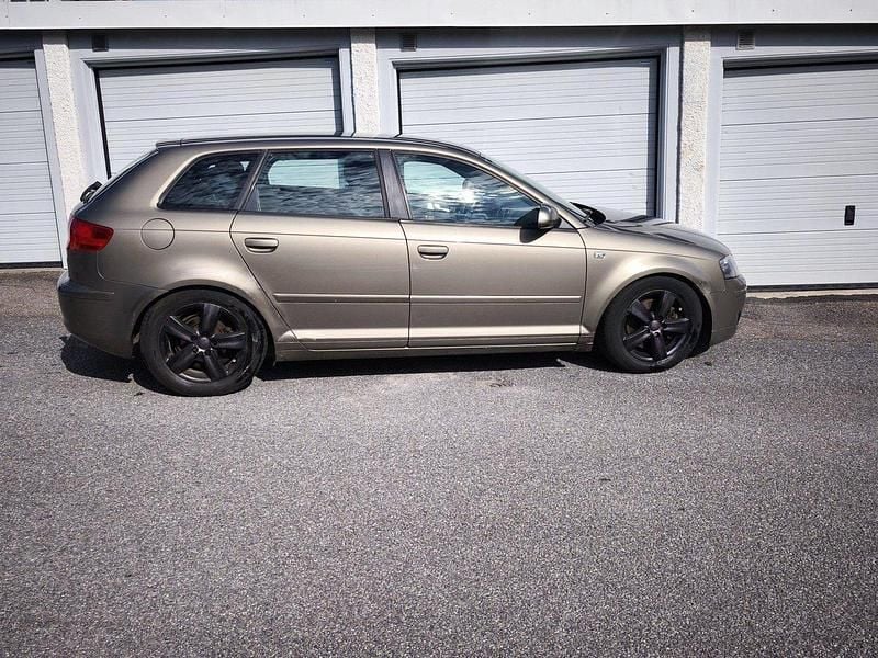 Brun Begagnad 2008 Audi A3 Sportback Proline Halvkombi | 27 897 kr (Bra pris) - Bild 1/4