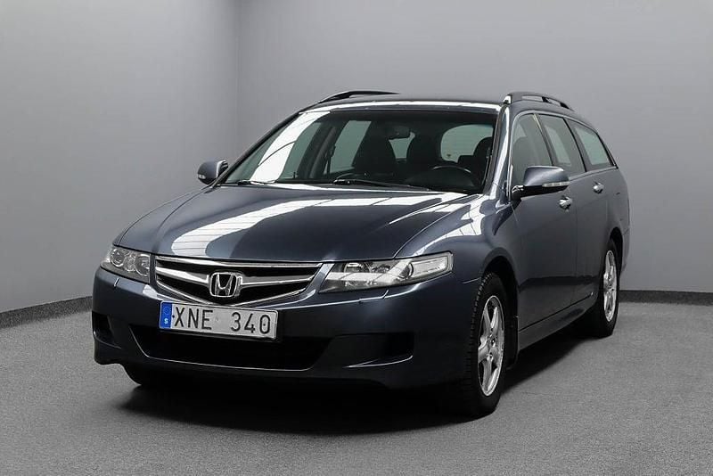 Begagnad Honda Accord Sport 140 HK (102 kW) 2005 Grå Kombi