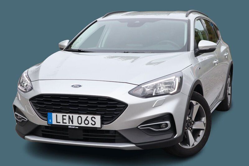 Grå Begagnad 2021 Ford Focus Active Kombi | 187 000 kr (Marknadspris) - Bild 1/4