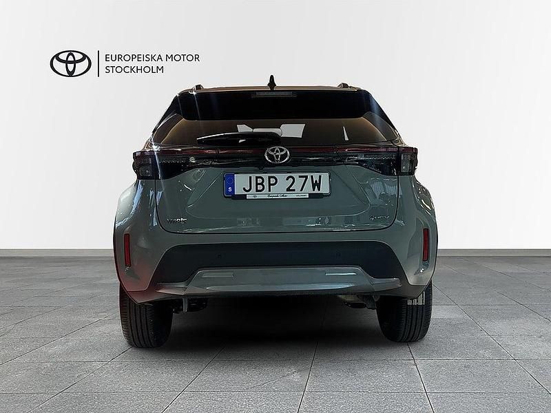 Ny Toyota Yaris Cross Style 92 HK (67 kW) 2025 Grön SUV
