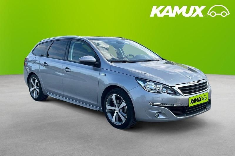 Silver/grå Begagnad 2016 Peugeot 308 Style Kombi | 104 800 kr (Marknadspris) - Bild 1/4