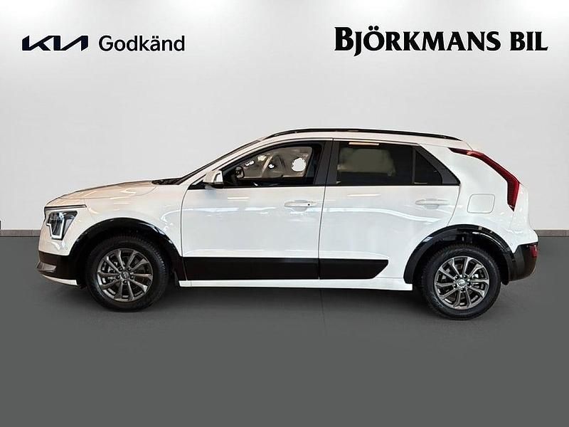 Begagnad Kia Niro Advance 94 HK (69 kW) 2024 Vit SUV
