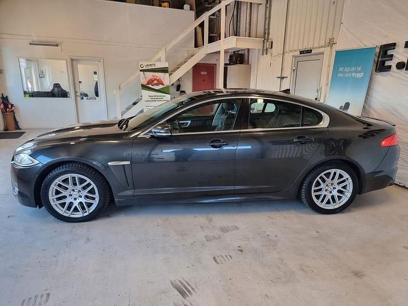 Begagnad Jaguar XF Supercharged 340 HK (250 kW) 2013 Grå Sedan