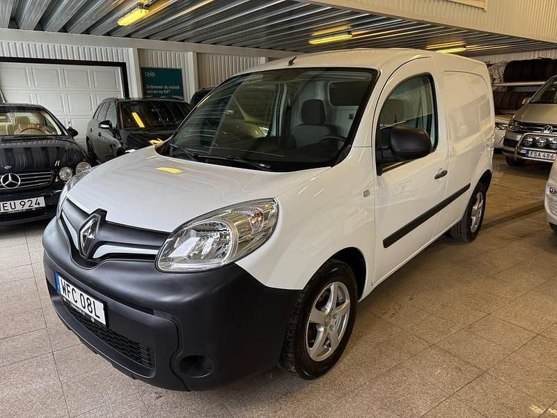Vit Begagnad 2020 Renault Kangoo Minibuss | 99 900 kr (Bra pris) - Bild 1/4