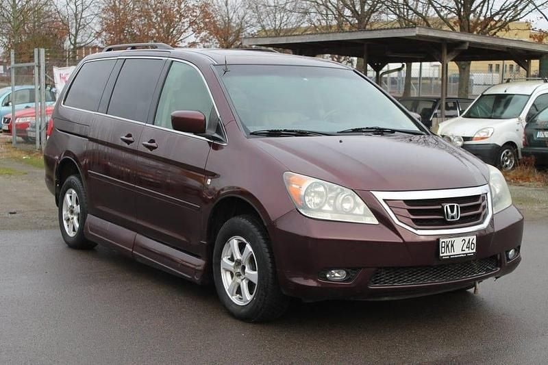 Röd Begagnad 2008 Honda Odyssey Minibuss | 79 900 kr - Bild 1/4